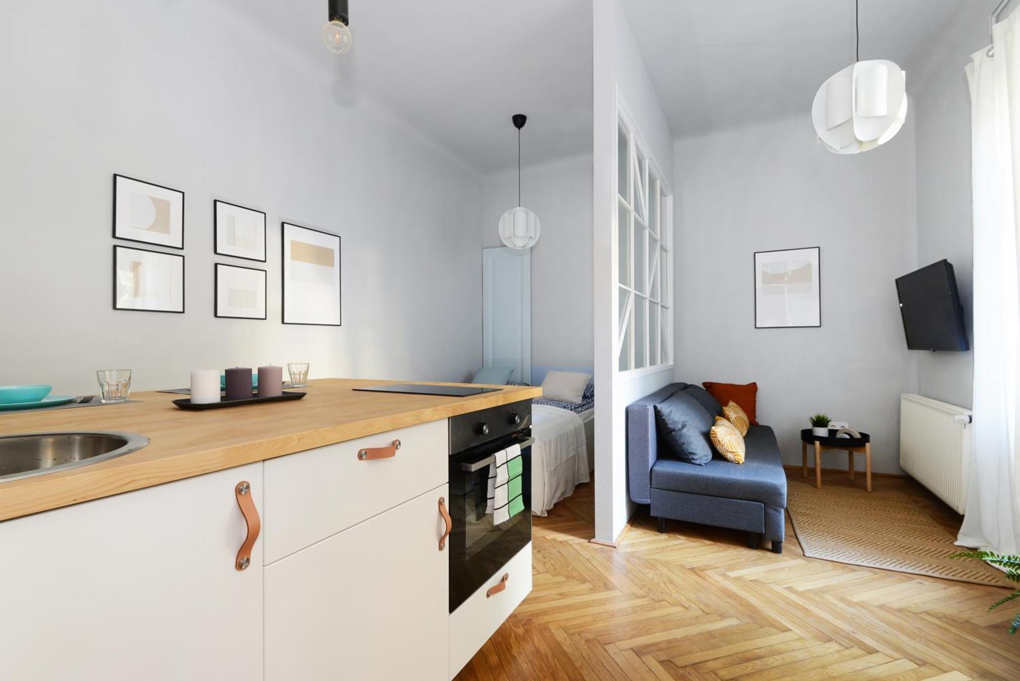 Monochrome Chic Apartments R61 — Fotók 1
